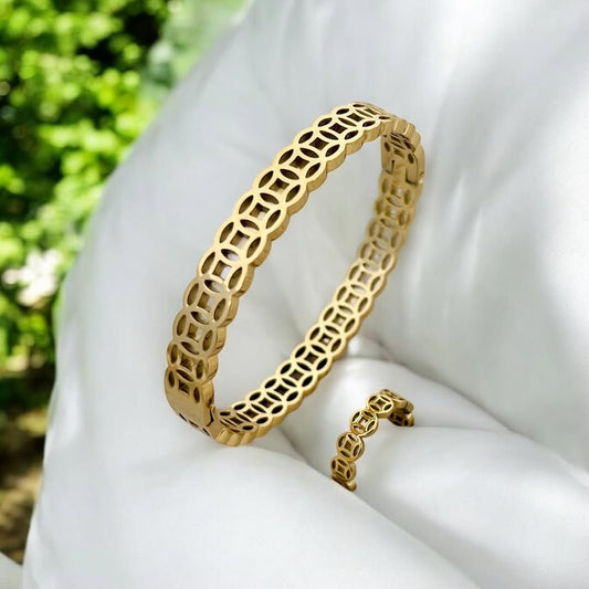 HOLLOW OVAL STAINLESS STEEL BANGLE & RING