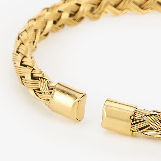 Milas Twisted Adjustable Bangle