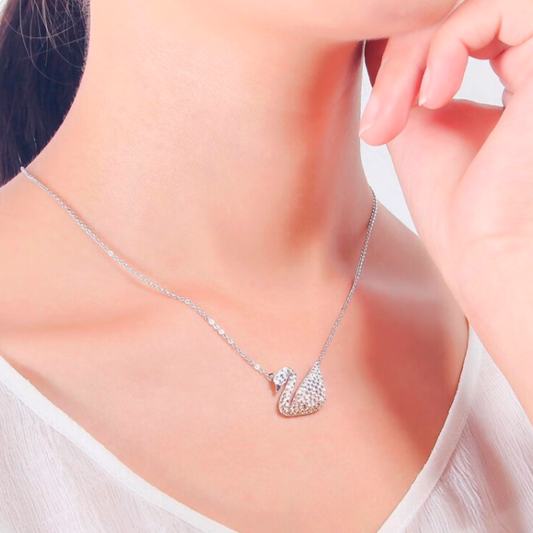 WHITE SWAN NECKLACE