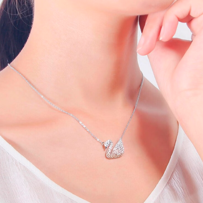 WHITE SWAN NECKLACE