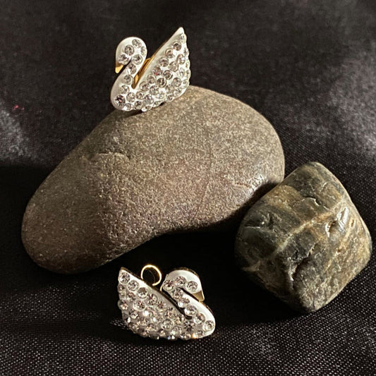 SILVER SWAN STUD EARRINGS