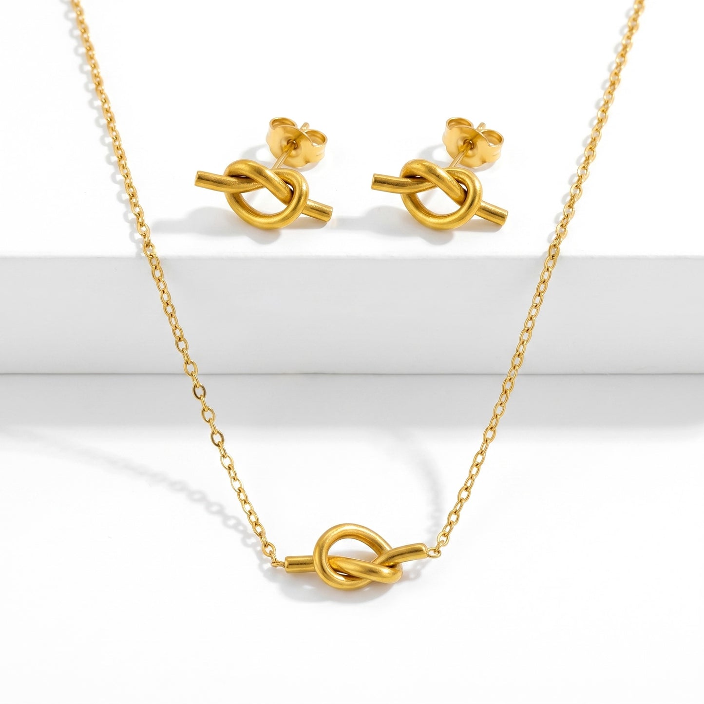 Minimal Gold Knot Jewellery Set | Stainless Steel