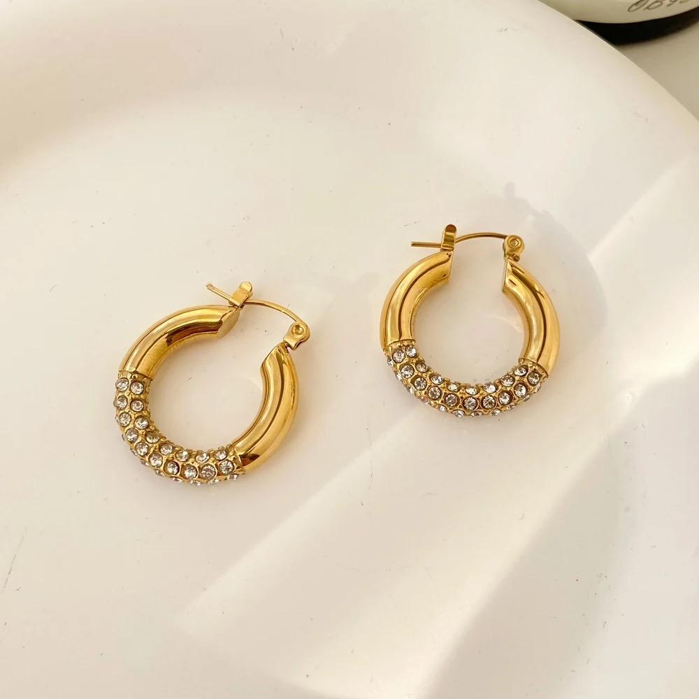 PREMIUM CIRCLE EARRINGS RETRO EXAGGERATED