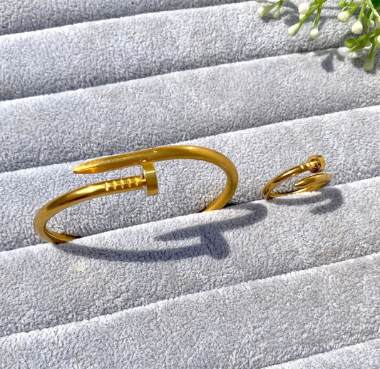 SET OF 2 BANGLES & RING