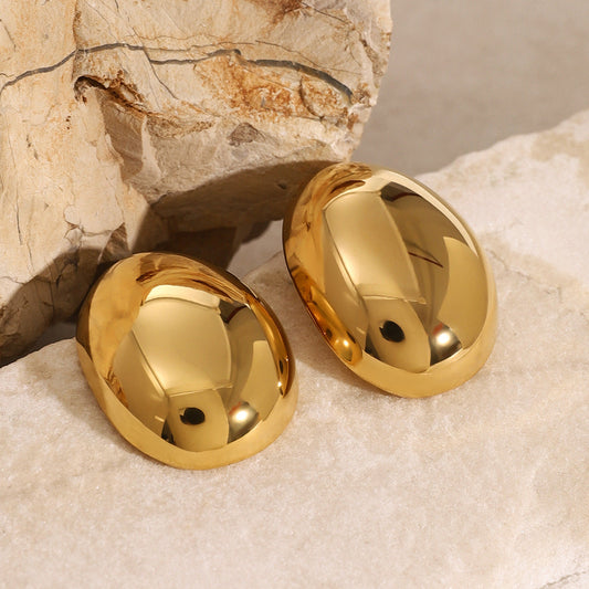 OVAL SHAPED EARRINGS
