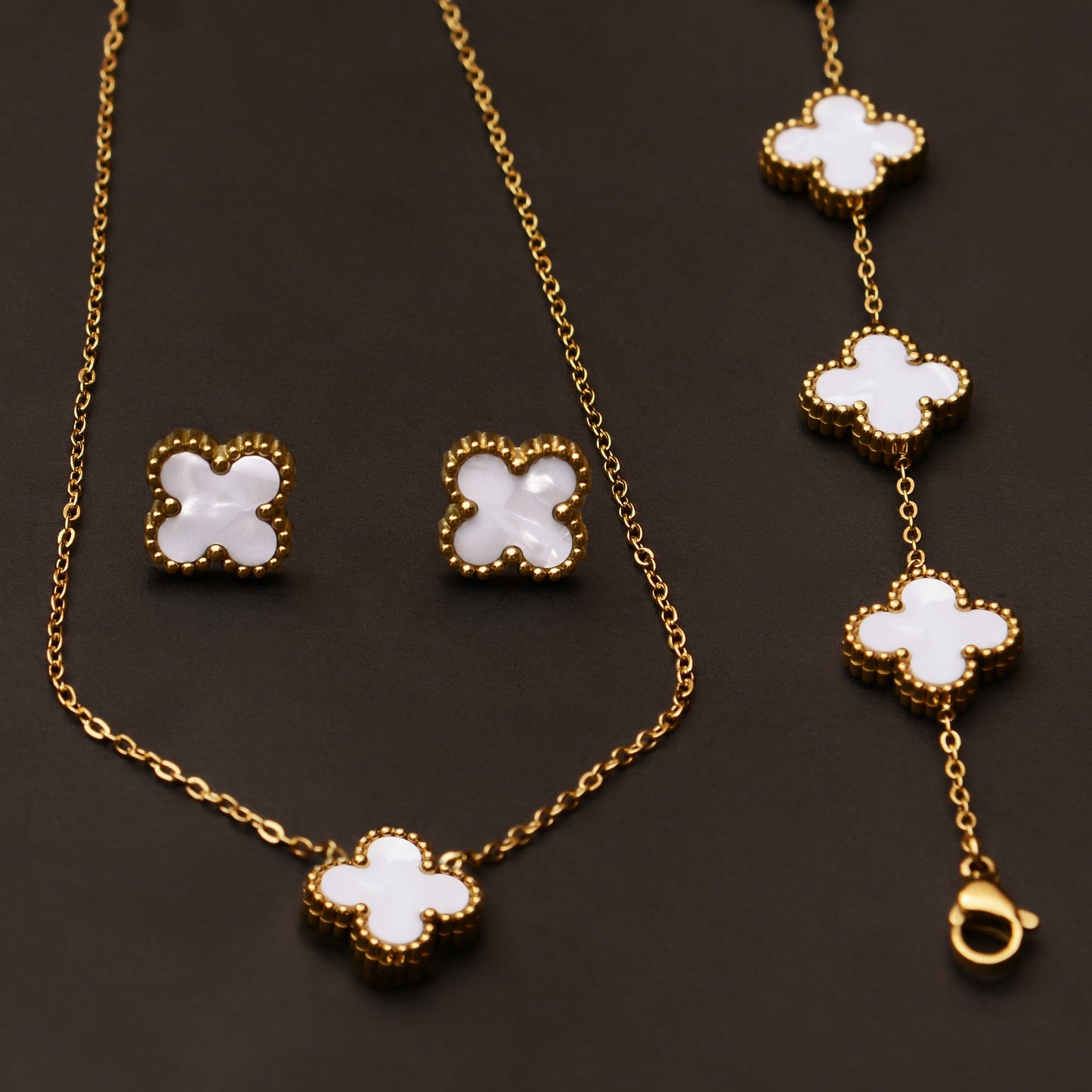 WHITE CLOVER JEWELLERY SET