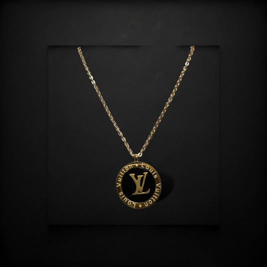 LV BLACK PENDANT*