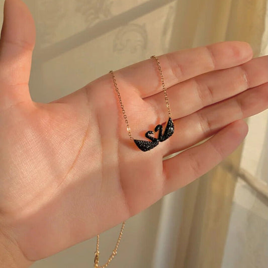 ELEGANT DOUBLE BLACK SWAN NECKLACE