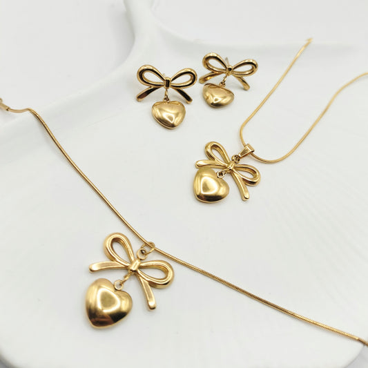 Bow Heart Pendant Set