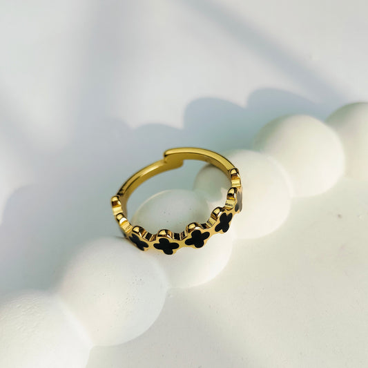 BLACK CLOVER ADJUSTABLE RING
