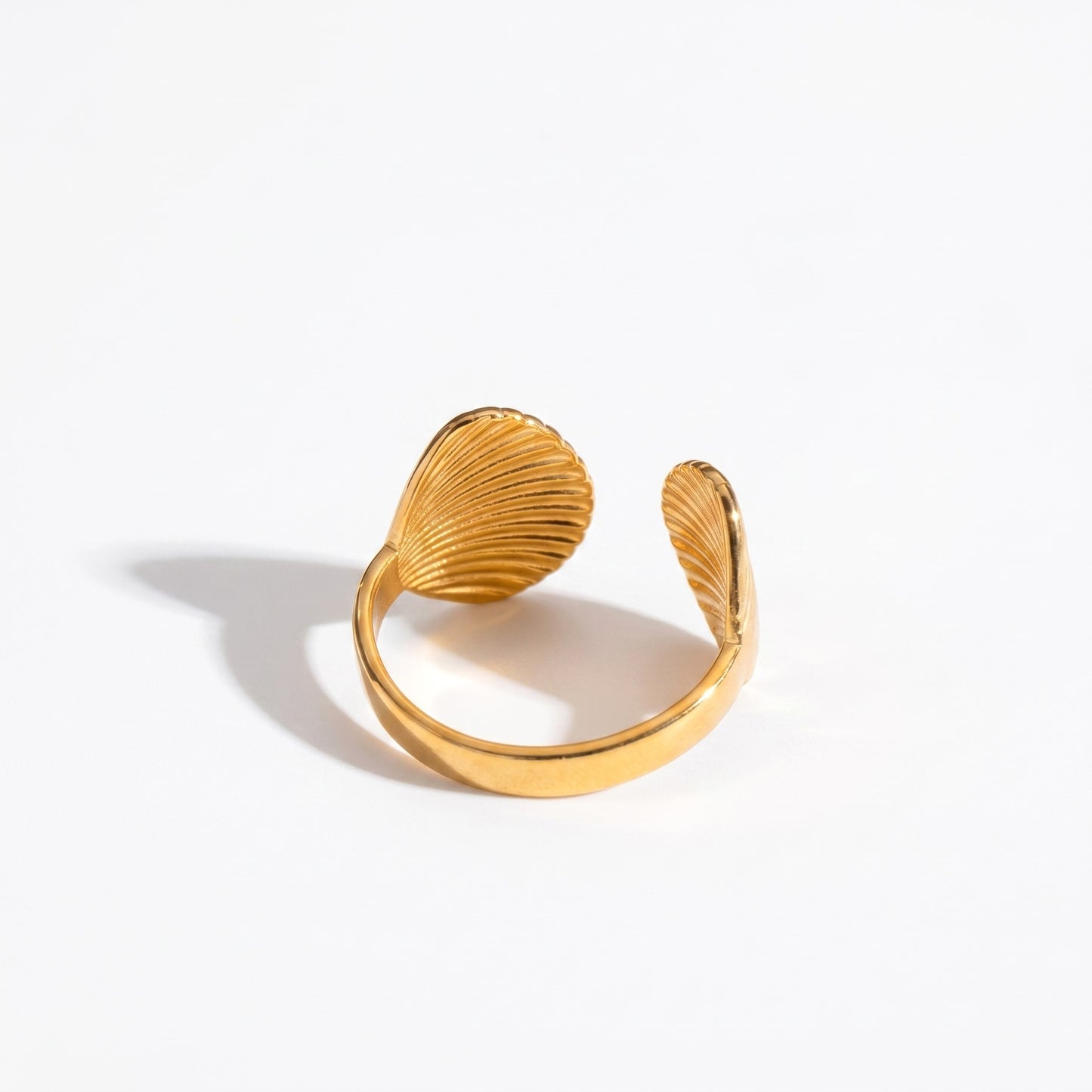 Mariana Shell Cuff Ring - Adjustable
