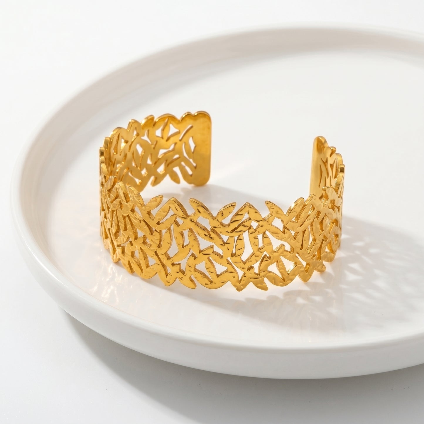 Hollow Leaf Cuff - Adjustable