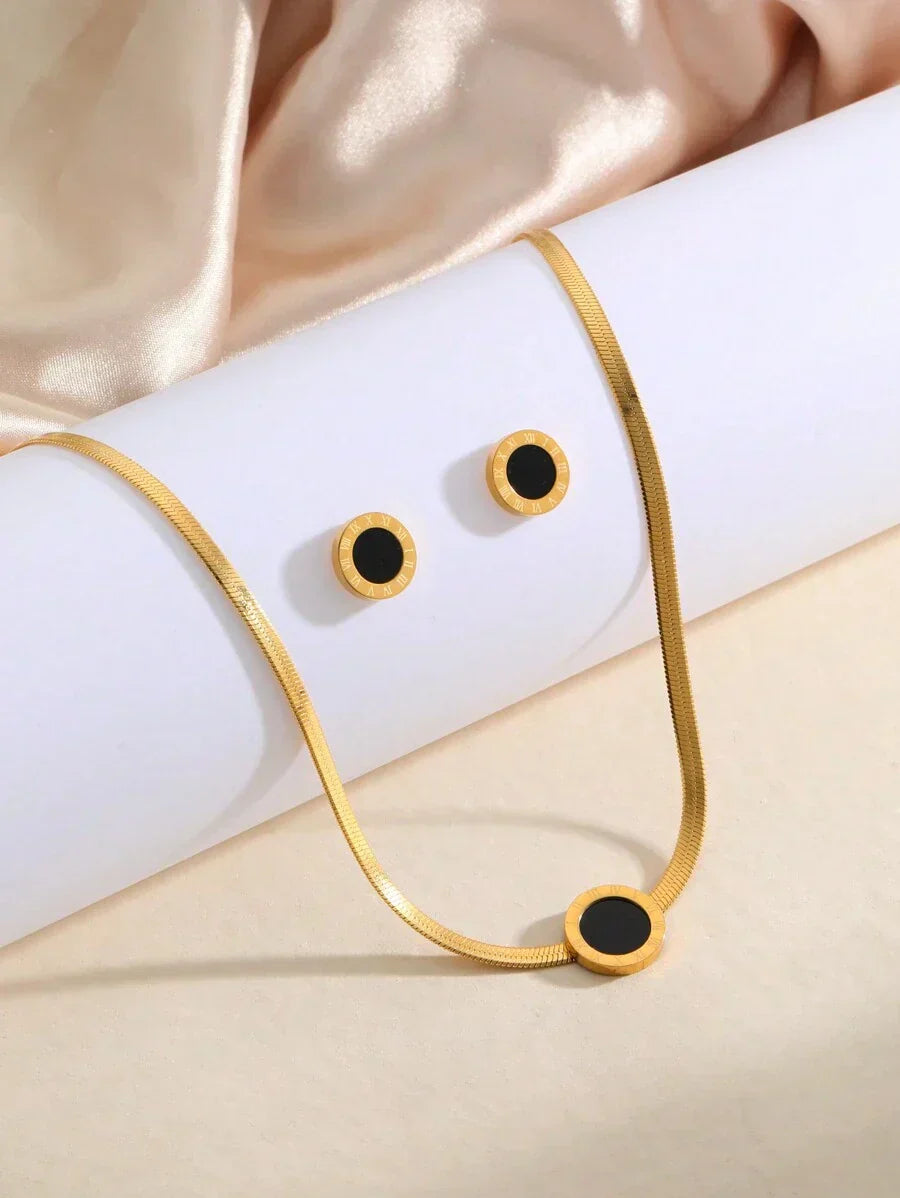CIRCLE OF ELEGANCE SET WITH PREMIUIM BANGLE