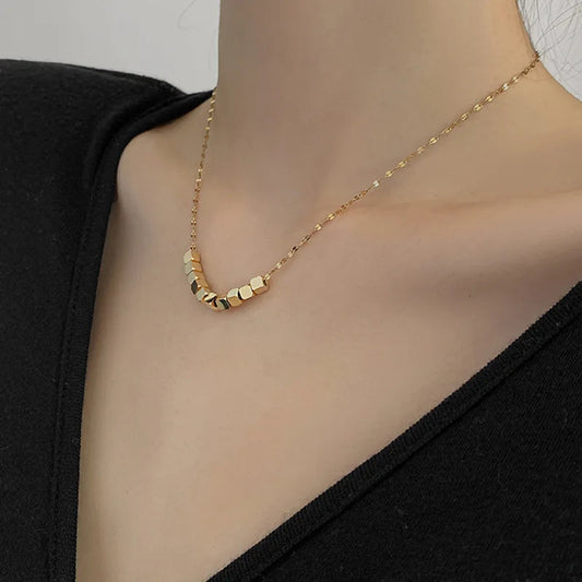 STUNNING GOLDEN CHAIN