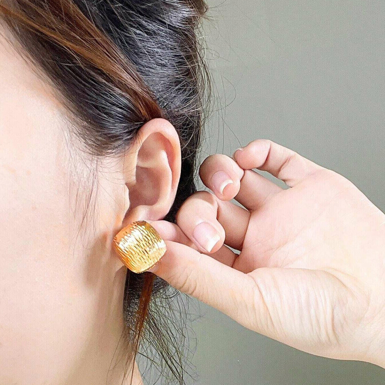 FRENCH STYLE SQUARE HOOPS