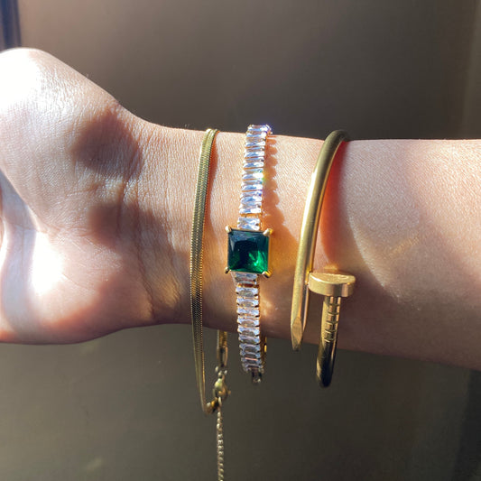 SET OF 2 ELEGANT BRACELETS & NAIL BANGLE