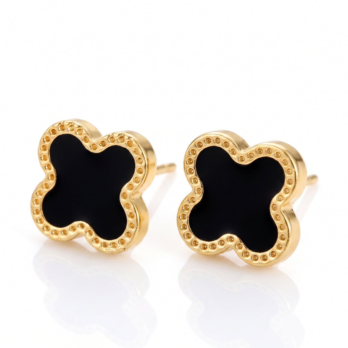 BLACK CLOVER EARRINGS