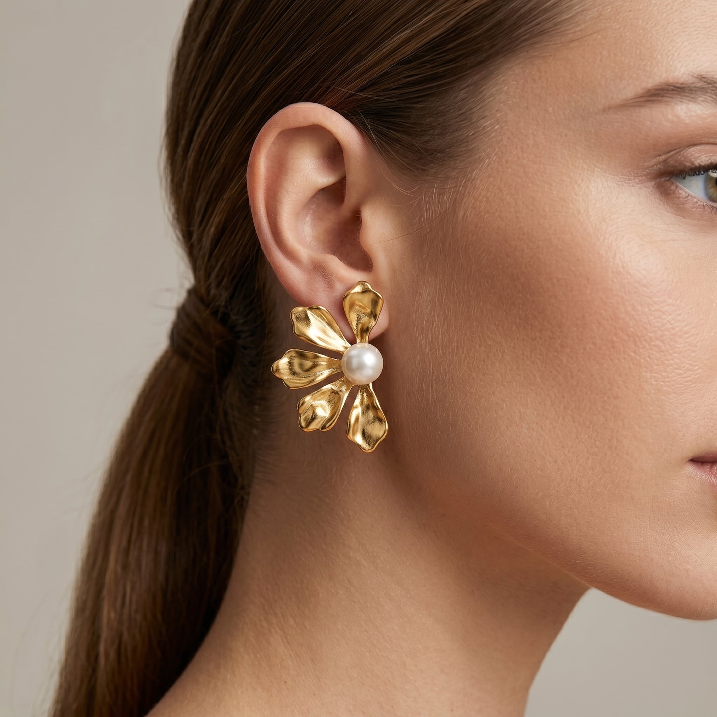 Aurelia Pearl Studs