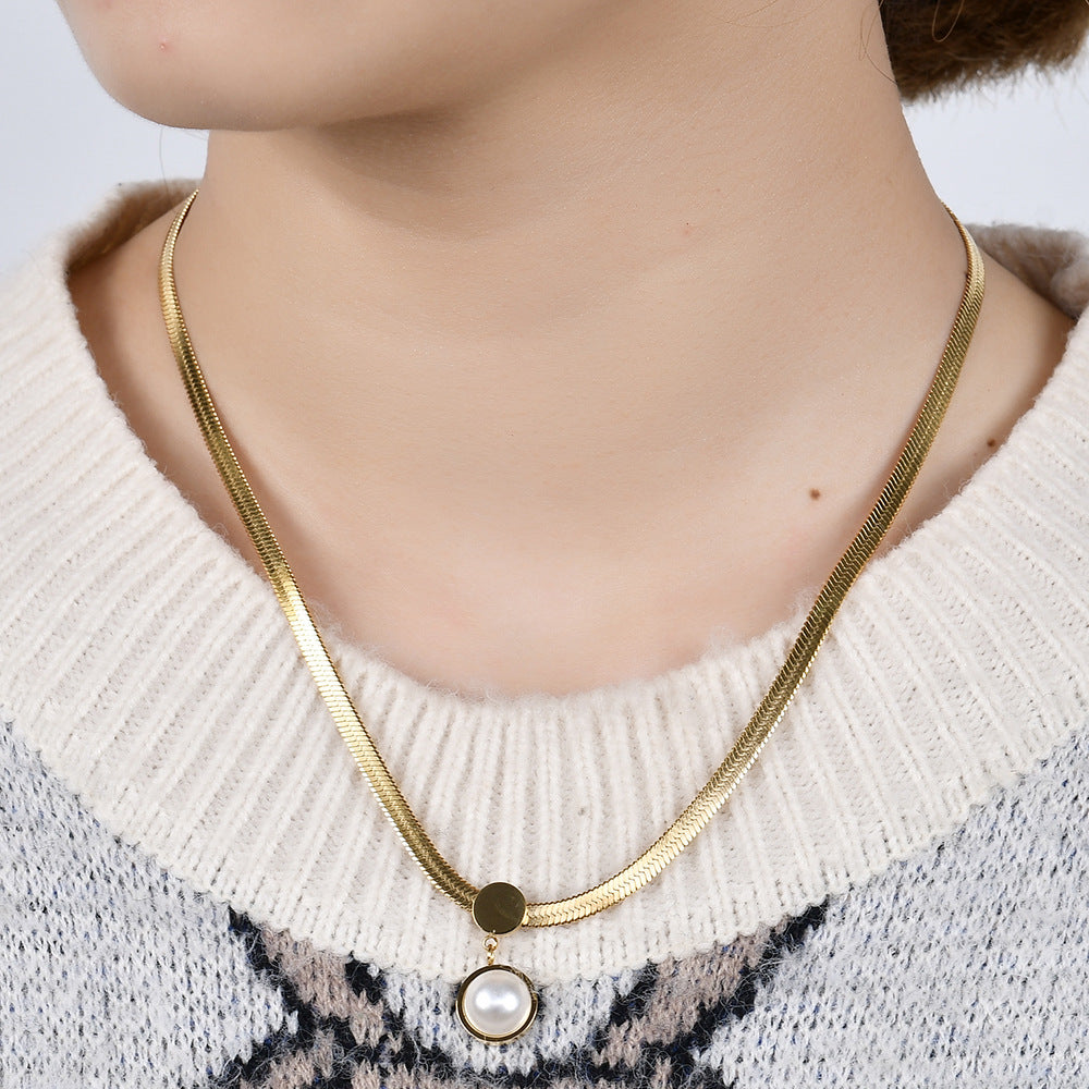 Snake Chain Round Pearl Pendant Necklace