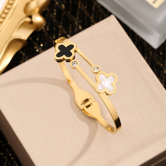 BLACK AND WHITE DOUBLE CLOVER BANGLE