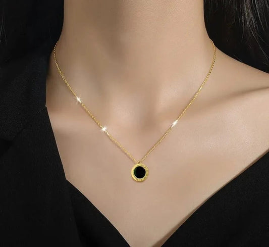 Onyx Circle Necklace