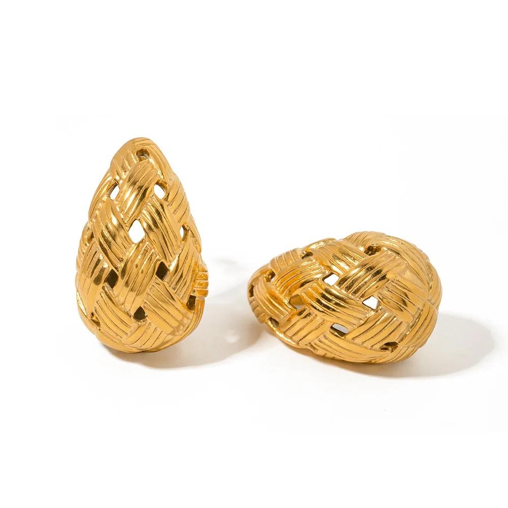 TEXTURE TEARDROP HOOPS