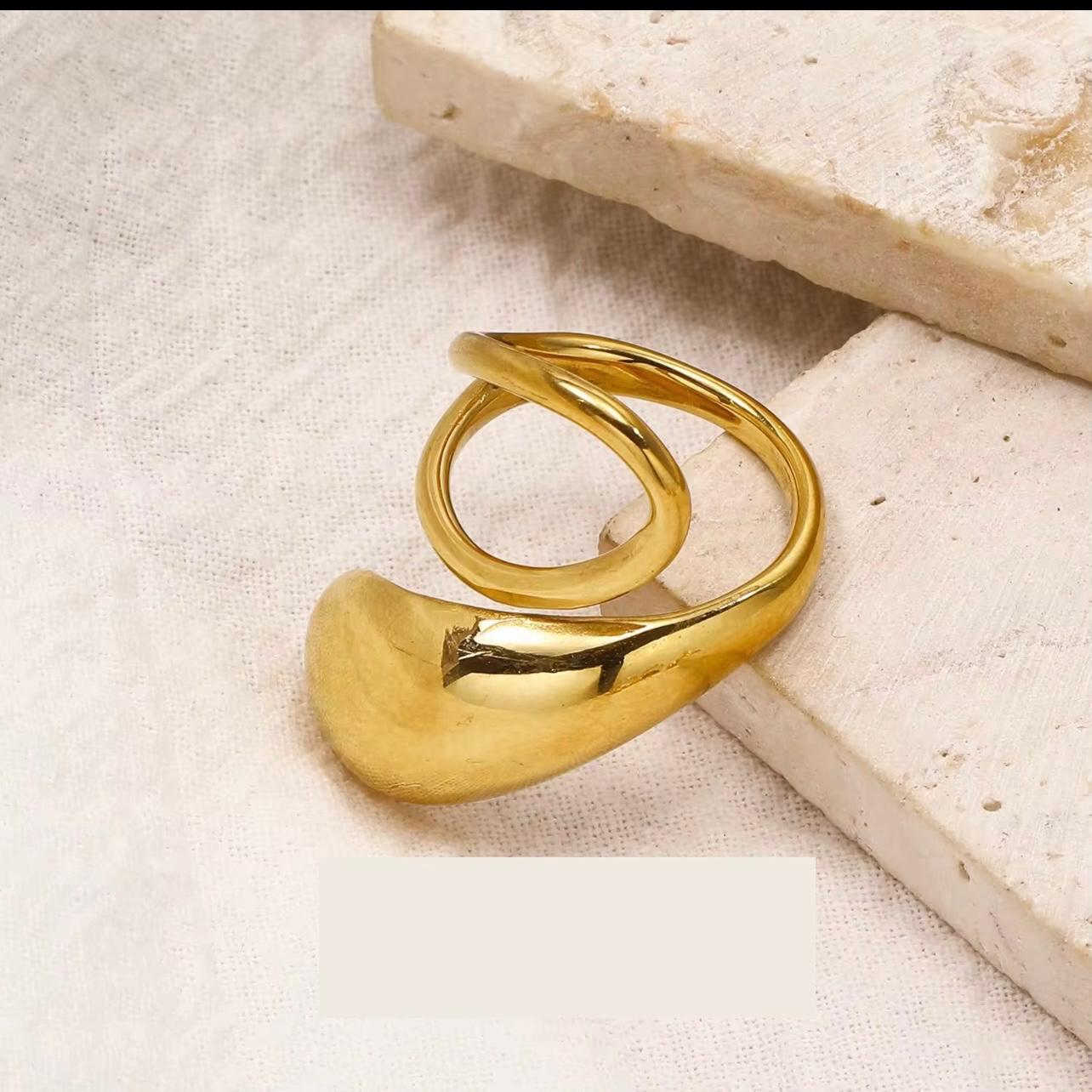 DECIXDE CHUNCY RING