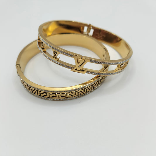 SET OF 2 BANGLES LV & VERSACE*