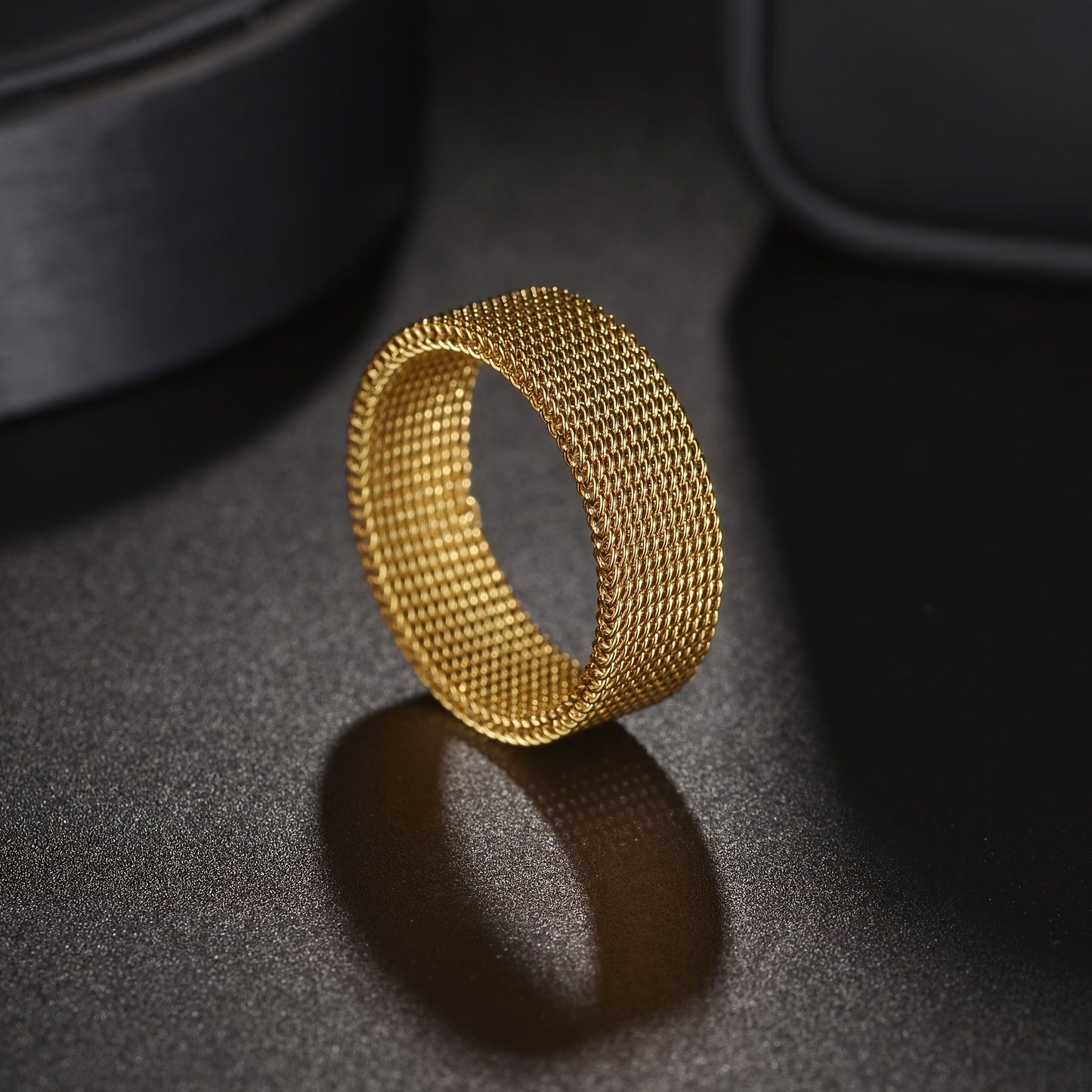 Comfortable Mesh Wave RING
