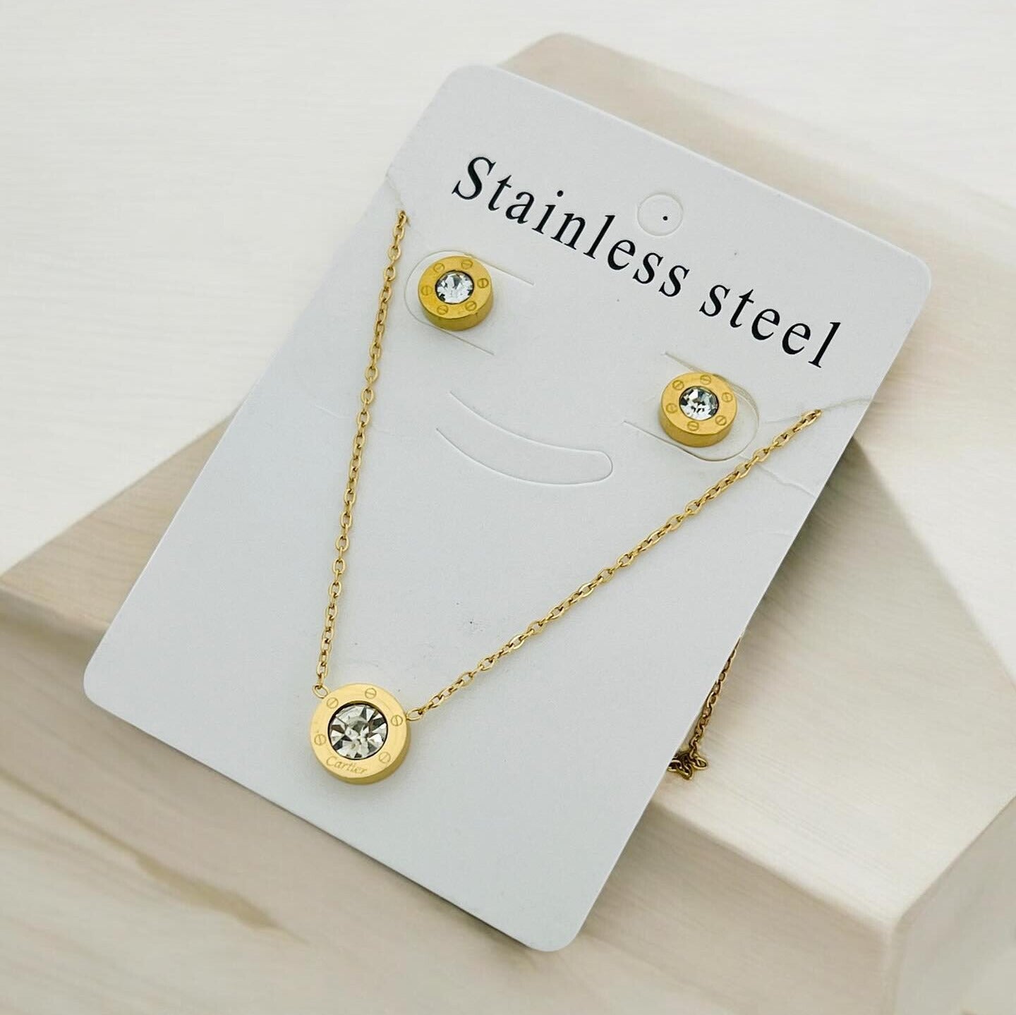 Stainless steel stone set