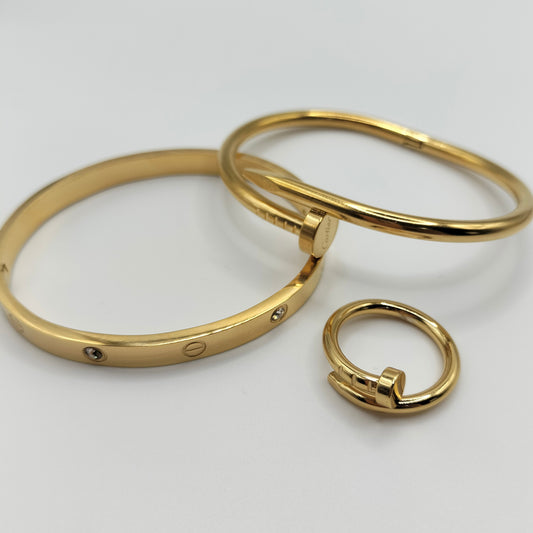 SET OF 2 BANGLES & RING