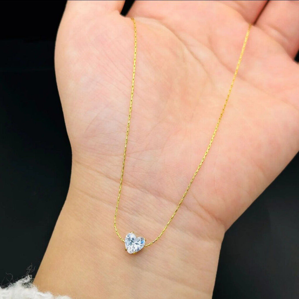 DIAMOND HEART NECKLACE