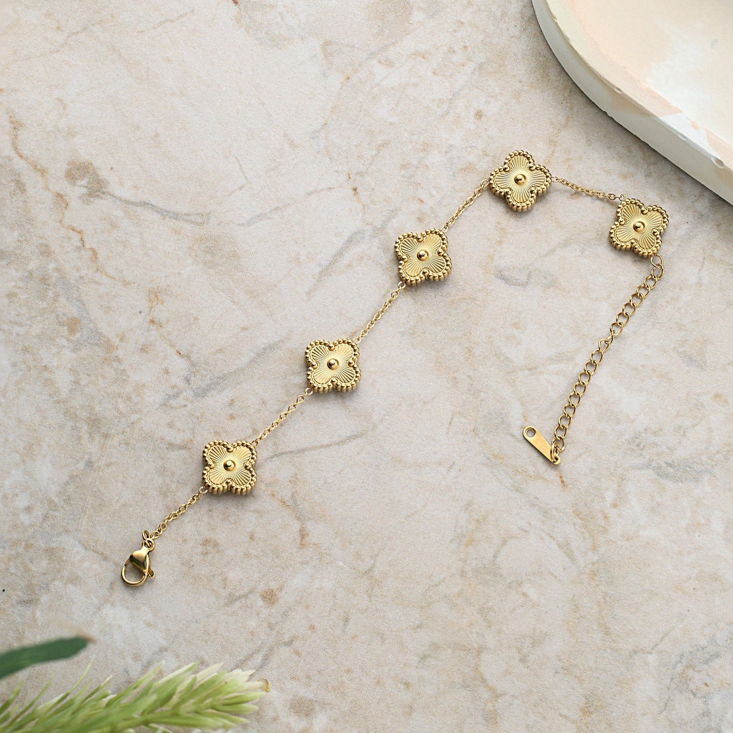 Golden Fleur Bracelet