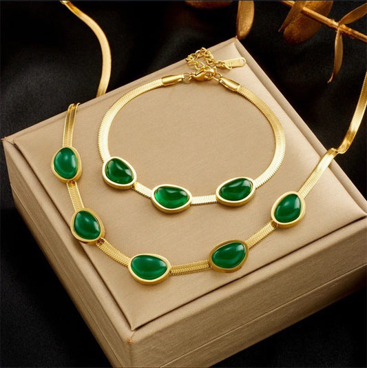 VINTAGE STONE SET