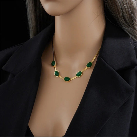 VINTAGE STONE SET