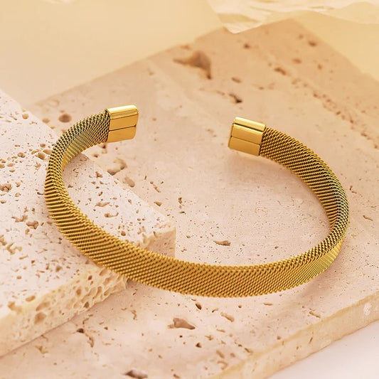 Comfortable Mesh C-Shaped Cuff - Stainless Steel