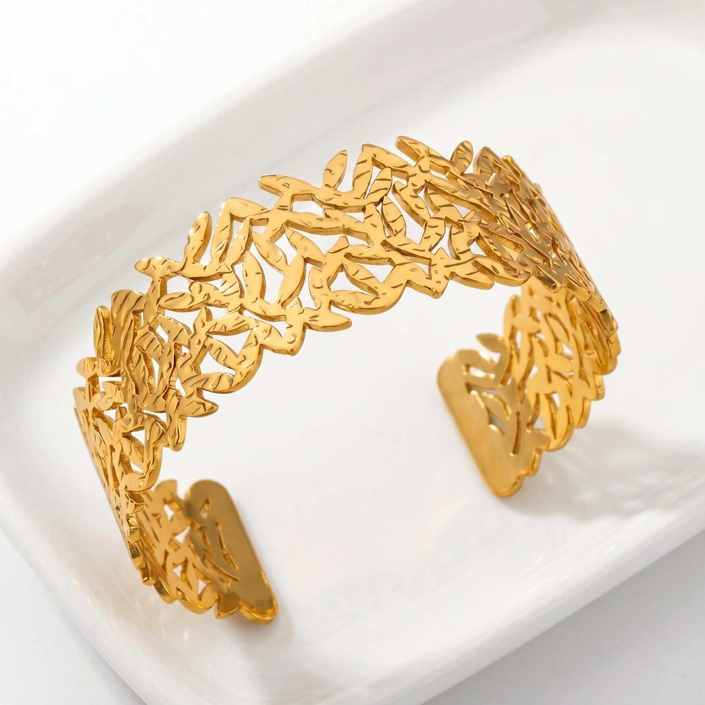 Hollow Leaf Cuff - Adjustable