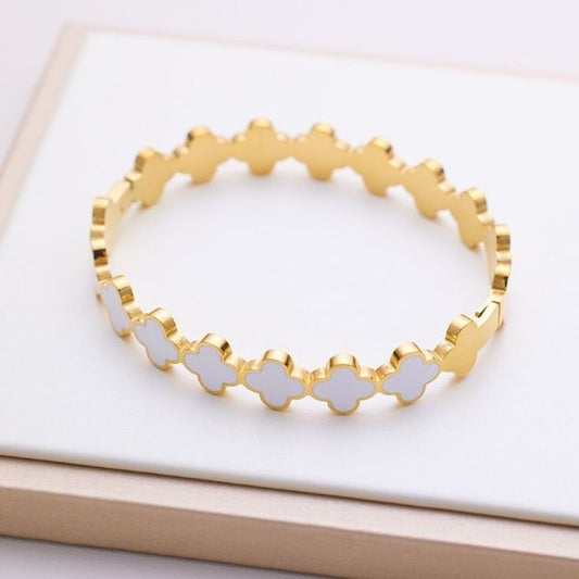 WHITE CLOVER BANGLE & RING