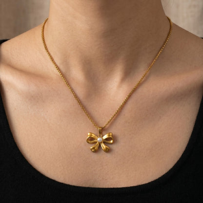 Pearl Bow Necklace