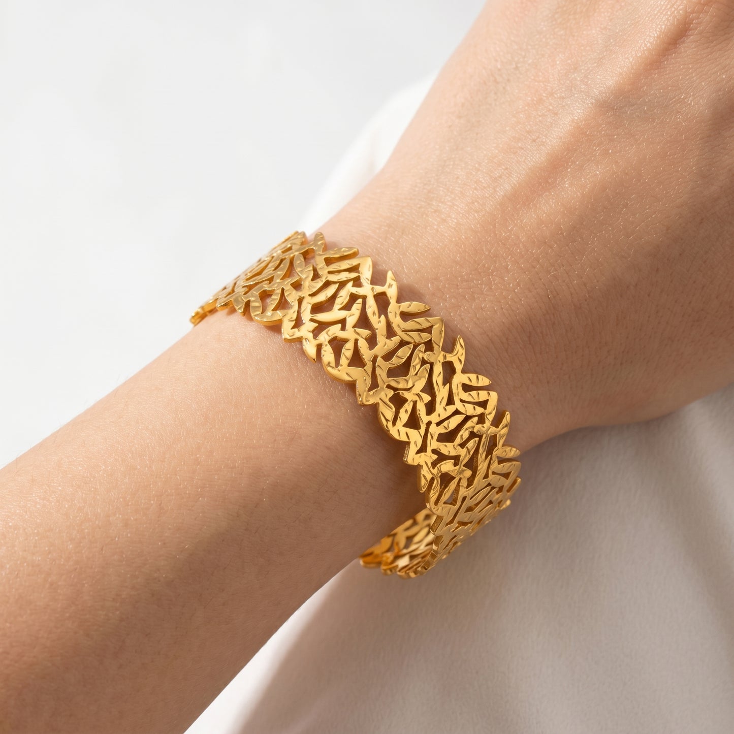 Hollow Leaf Cuff - Adjustable